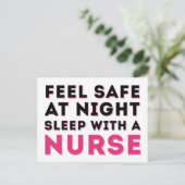 Carte Postale Humour de l'infirmière rose Noir Sassy (Debout devant)