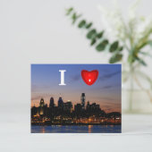 Carte Postale I Heart Philly à Twilight Postcard (Debout devant)