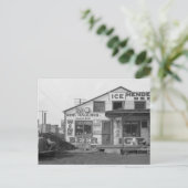 Carte Postale Ice House and Store, 1937 (Debout devant)