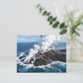 Carte Postale Île volcanique (Debout devant)