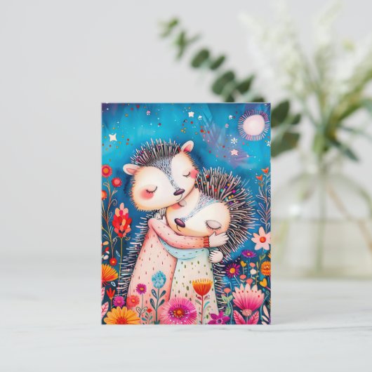 Carte Postale Illustration of two Hugging Hedgehogs in night at (Debout devant)