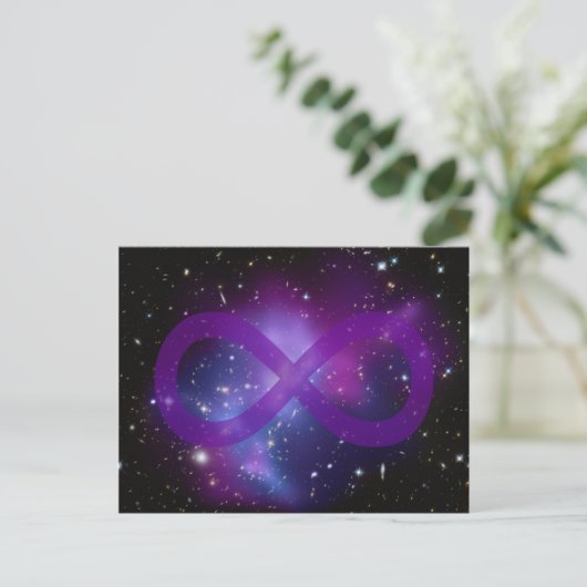 Carte Postale Image espace violet (Debout devant)