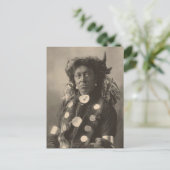 Carte Postale Indienne vintage : Homme nuageux, Assinaboine - (Debout devant)