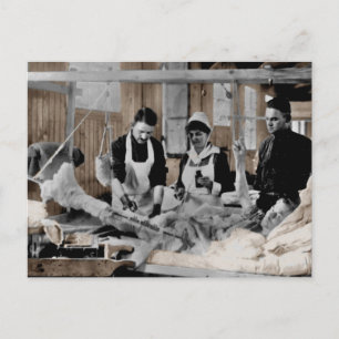 Carte Postale Infirmière et état-major de la Première Guerre mon