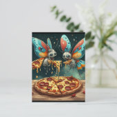 Carte Postale Insectes mignons et drôles mangeant une pizza idée (Debout devant)