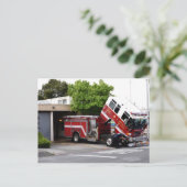 Carte Postale Inspection des camions (Debout devant)