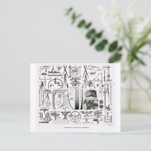 Carte Postale Instruments mathématiques et de levés (Debout devant)