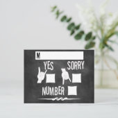 Carte Postale Invitation à participer à un mariage avec un table (Debout devant)