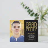 Carte postale Invitation de la fête de graduation (Debout devant)
