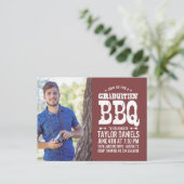 Carte Postale Invitation Rustique BBQ Graduation Party (Debout devant)