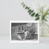 Carte Postale Invités devant un Lazy F Ranch Bldg (Debout devant)