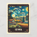 Carte Postale Iowa | Vincent Van Gogh inspiré<br><div class="desc">Embarquez pour un voyage douloureux à travers le coeur du pays avec "Iowa | Vincent van Gogh Inspiré Carte Postale." Cette carte postale transforme les paysages quintessence de l'Iowa - de ses terres agricoles vallonnées à la paisible rivière Des Moines - en une toile qui fait écho au style vif...</div>