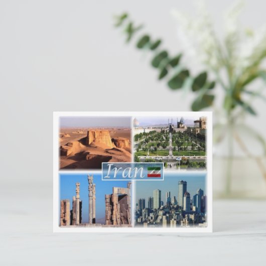 Carte Postale IR Iran - (Debout devant)