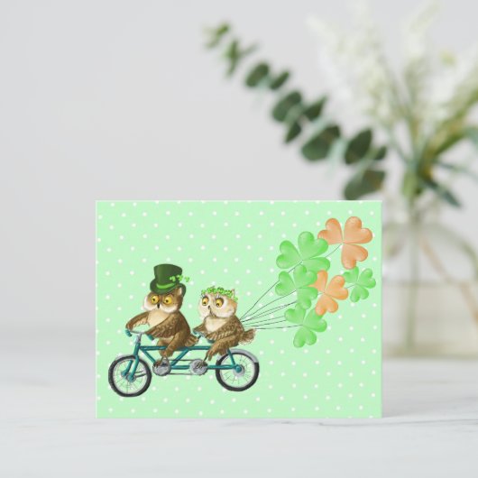 Carte Postale Irish bicyс le owls with clover baloons (Debout devant)