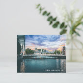 Carte postale irlandaise (Debout devant)