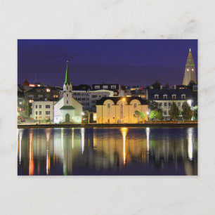 Carte Postale Islande - Août Minuit dans le centre-ville de Reyk