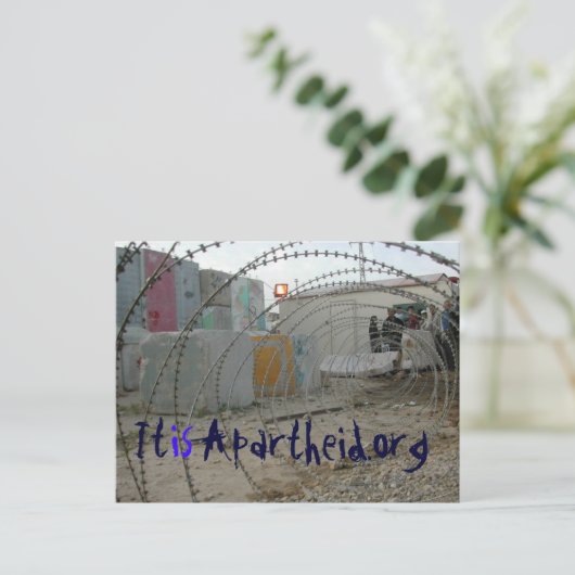 Carte postale itisapartheid.org (Debout devant)