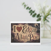 Carte Postale "J'[aime] Edgar Allan Poe" (Debout devant)