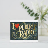 Carte Postale J'[aime] la radio publique (Debout devant)