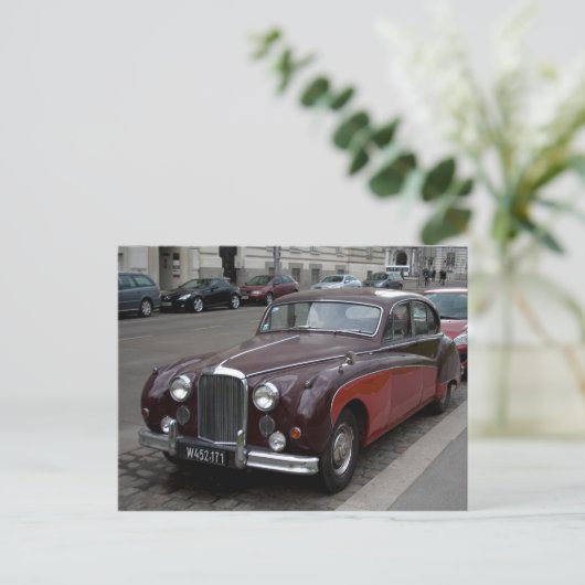 Carte Postale Jaguar Mark IX (Debout devant)