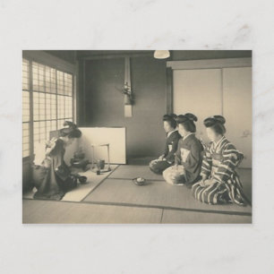 Carte Postale Japonaises assises à même le sol