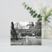 Carte Postale Jardin du temple japonais (Debout devant)