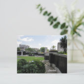 Carte postale Jardin Sunken Memorial de la Seconde (Debout devant)