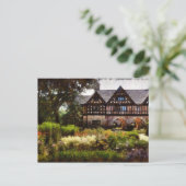 Carte Postale Jardins du Manoir Tudor (Debout devant)