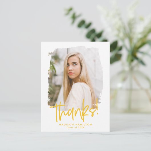 Carte Postale Jaune | Preppy Script Photo Graduation Merci (Debout devant)