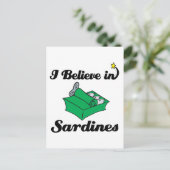 Carte Postale je crois aux sardines (Debout devant)