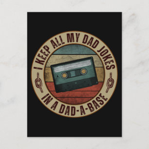 Carte Postale Je garde toutes mes blagues de papa dans une base 