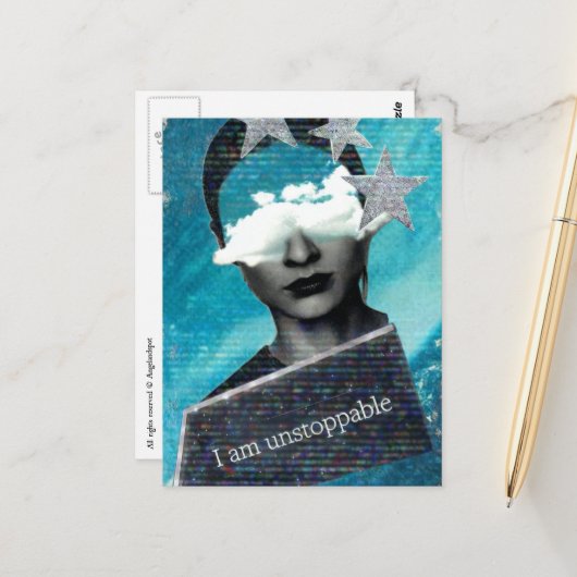 Carte Postale Je suis un collage multimédia imparable (Devant/Arrière en situation)