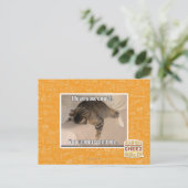 Carte Postale Je t'aime, canapé. (Debout devant)