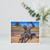 Carte Postale Jésus est cloué à la croix (Debout devant)