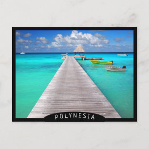 Carte Postale Jetty avec des bateaux dans un lagon tropical