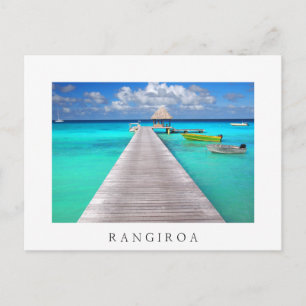 Carte Postale Jetty avec des bateaux dans un lagon tropical