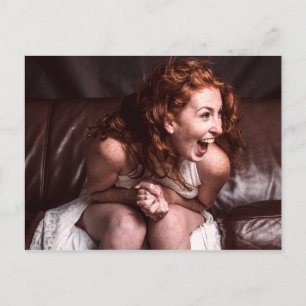 Carte Postale Jeune actrice rieuse