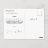 Carte Postale Jeune Amérindien posant contre un mur en bois (Dos)