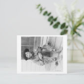 Carte Postale Jeune garçon habillé en cowboy avec jouets (Debout devant)