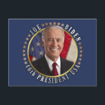 Carte Postale Joe Biden 46e Président USA Photo commémorative<br><div class="desc">Célébrez la victoire du président élu Joe Biden avec ce modèle souvenir | Le design comprend une photographie de Biden devant un drapeau américain avec les mots "Joe Biden / 46th President / USA." | Biden deviendra le nouveau président des Etats-Unis d'Amérique à la 59e Inauguration présidentielle le 20 janvier...</div>