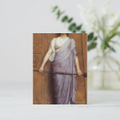 Carte Postale John William Godward - À la porte (Debout devant)
