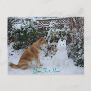 Carte Postale joli akita dans la neige avec bonhomme de neige ak