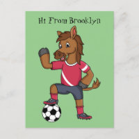 Joli cheval drôle jouant dessin de football