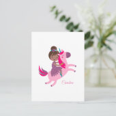 Carte Postale Jolie fille aux cheveux bruns chevauchant une lico (Debout devant)