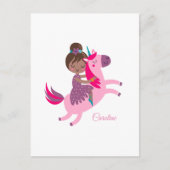 Carte Postale Jolie fille aux cheveux bruns chevauchant une lico (Devant)