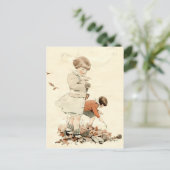 Carte Postale Jouer à l'extérieur (Debout devant)