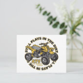 Carte Postale Joues dans le Dirt ATV (Debout devant)