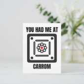 Carte Postale Joueur de plateau de carrom drôle (Debout devant)