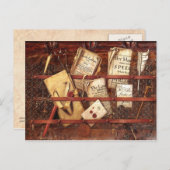 Carte Postale Journaux, lettres et instruments d'écriture (Devant / Derrière)