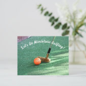 Carte Postale Journée de golf miniature (Debout devant)